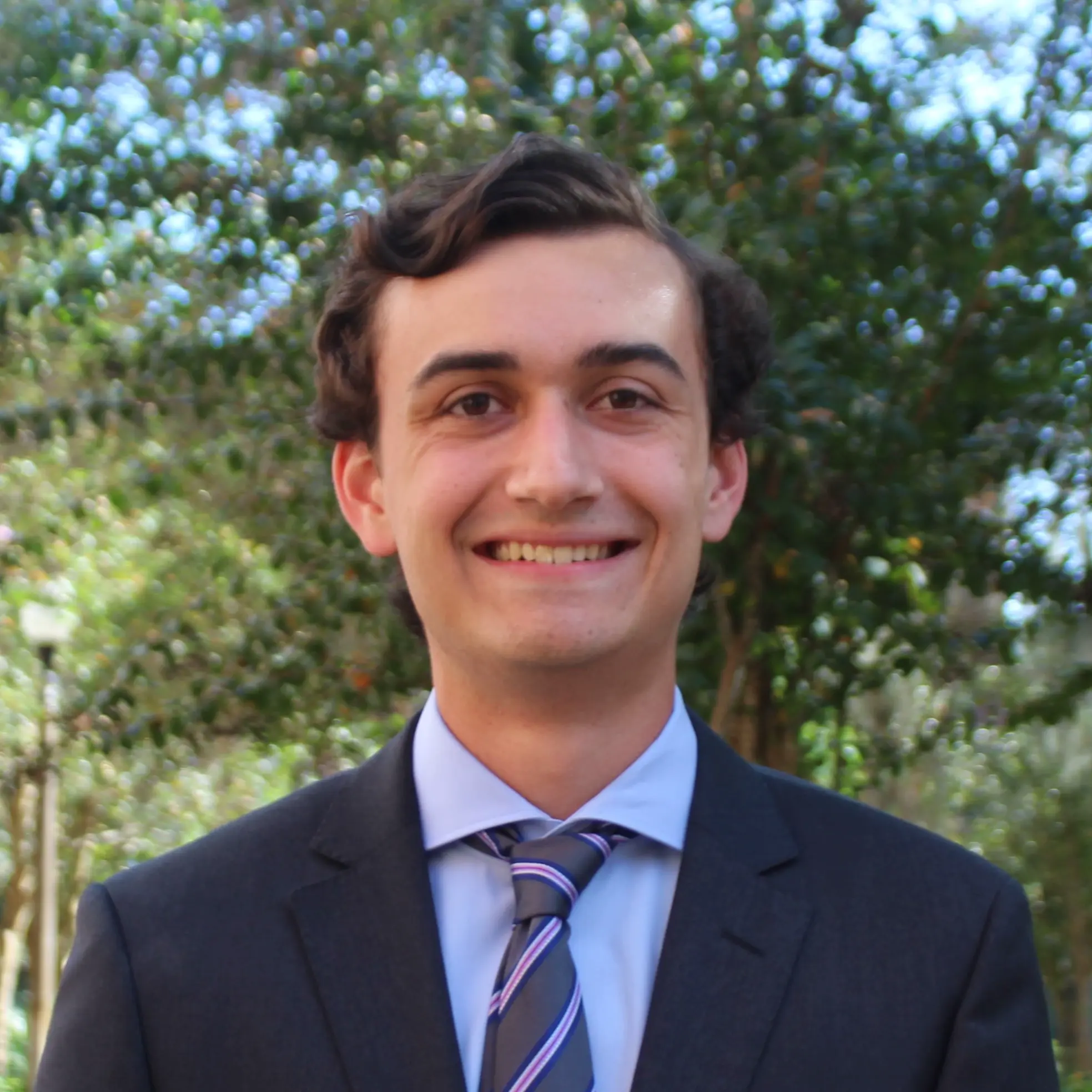 Headshot image of Chris Comes